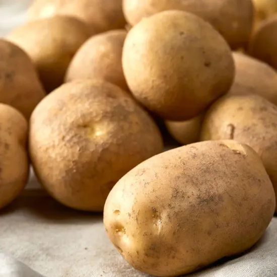 햇감자 중 2kg (3,079원/무료)