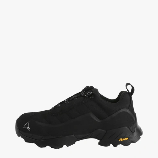 로아 카타리나, 우영미 볼캡, 스톤 룸우븐 패딩, 맨투맨, 후드 등