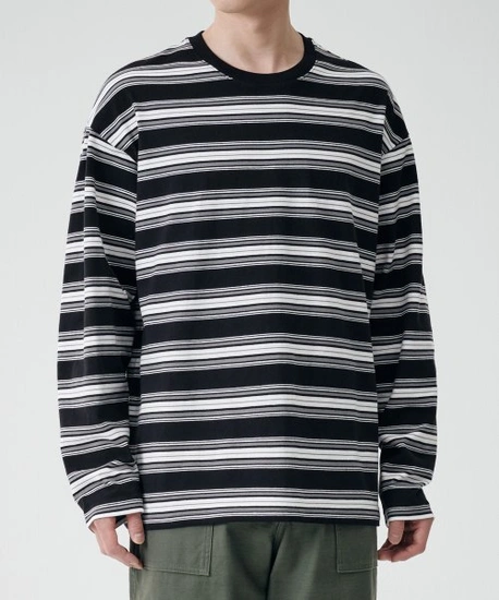 무신사 스탠다드 클러스터 스트라이프 긴팔 티셔츠