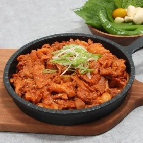 한돈 제육볶음 300g*5팩 / 10,980원