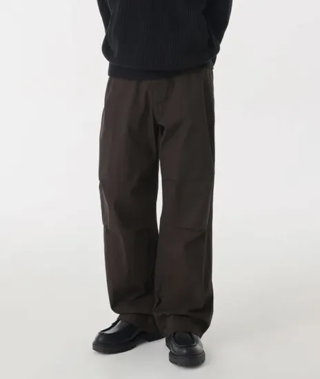 무탠다드 코튼 파라슈트 팬츠 다크브라운