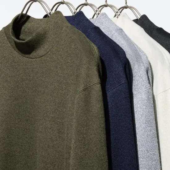 유니클로 니트 모크넥 티셔츠 20,500