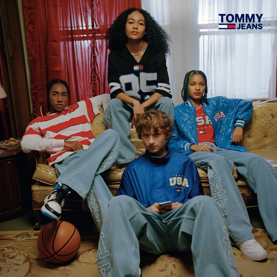 타미힐피거 진스 한섬본사 스트라이프 크루넥 긴팔티셔츠