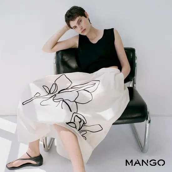 롯데온) 망고 여성 티셔츠 CHALACA Sky Blue 12,680원