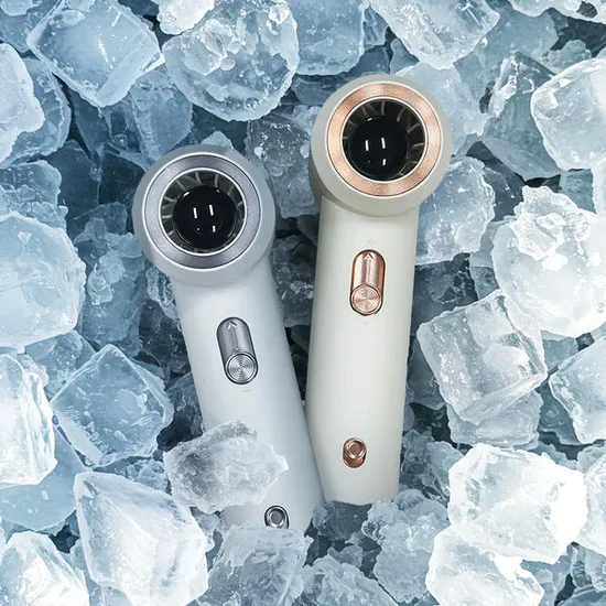 11번가)더워요!초소형 경량 BLDC 100단 항공모터 휴대용 손풍기 1+1 / 29,390원