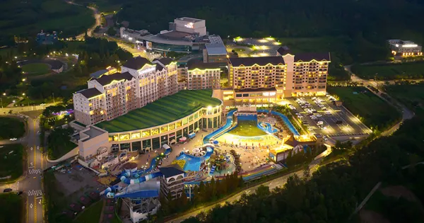 맘맘) 소노벨 천안 키즈 패키지(1박+조식or오션어드벤처3인+키즈클럽) 192,000원