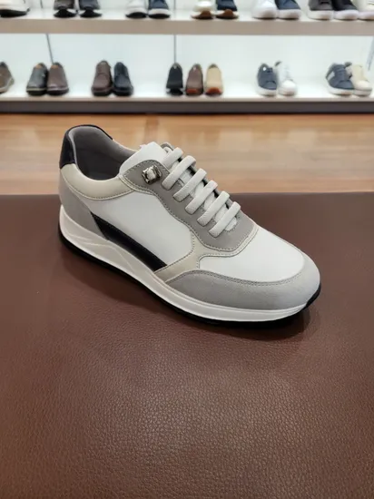 네이버)엘칸토 남성 스니커즈 109,510원