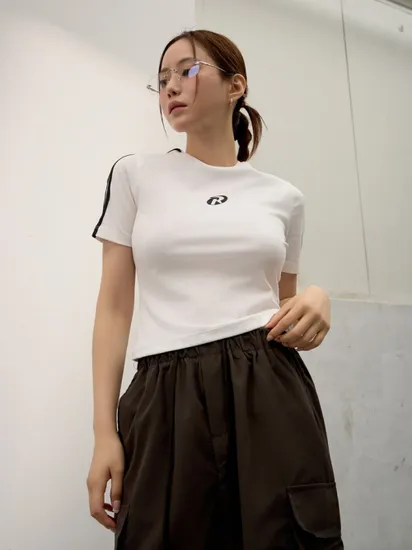 탑텐 블록코어 라인 그래픽 반팔티