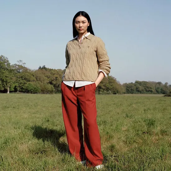 타미힐피거 골드버튼 크루넥 스웨트셔츠