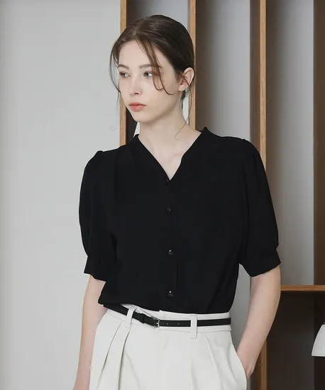 포스티 핀턱 버튼 퍼프 브이넥 블라우스