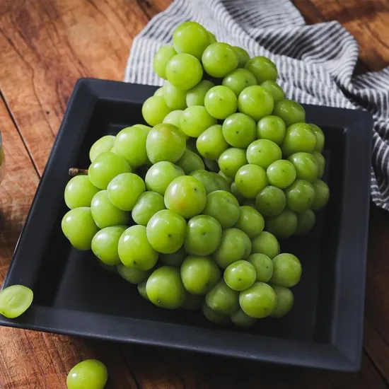 샤인머스캣 2kg 2~3수