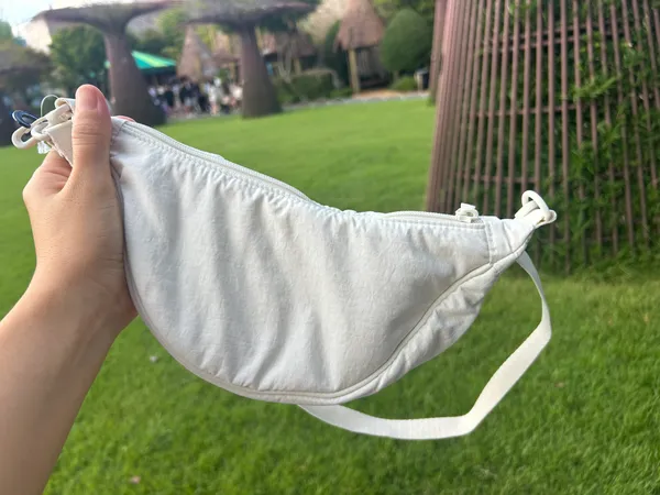 유니클로 울트라 미니백 14,900원