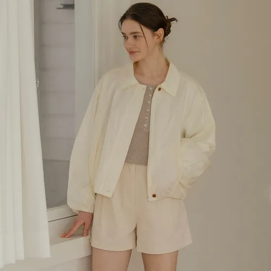 에어리 코튼 보켓 나일론 점퍼 크림색상