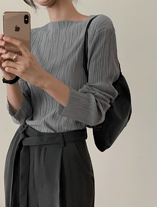 베니토 플리츠 티 블라우스