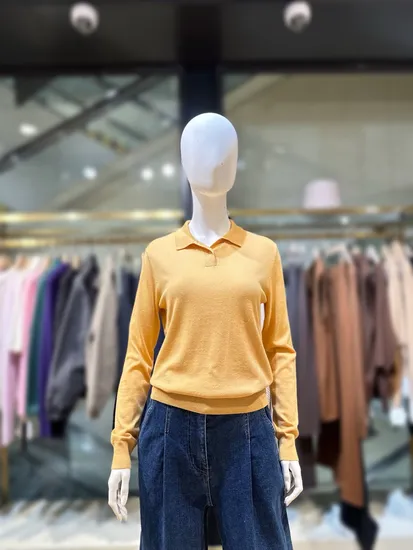 유닛 캐시미어 혼방 폴로넥 풀오버 니트