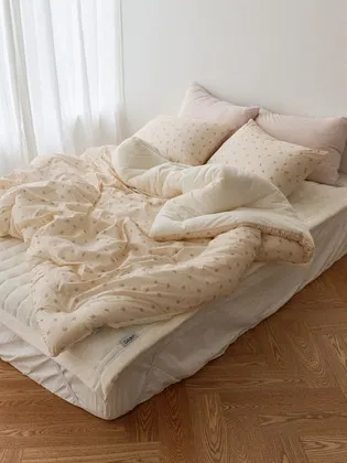 극세사 자가발열 차렵이불 SS/Q 29,900원