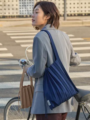 조셉앤스테이시 니트 가방 M사이즈