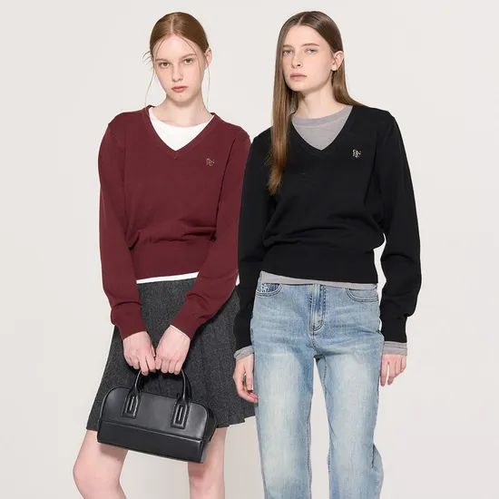 제너럴아이디어 에센셜 브이넥 풀오버