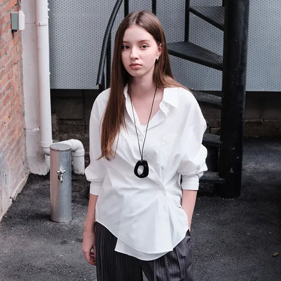 제너럴아이디어 링클프리 루즈핏 버튼 랩 셔츠