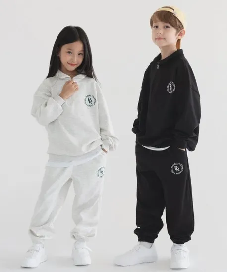 피아네르 키즈 서클 로고 반집업 맨투맨 조거 팬츠 셋업