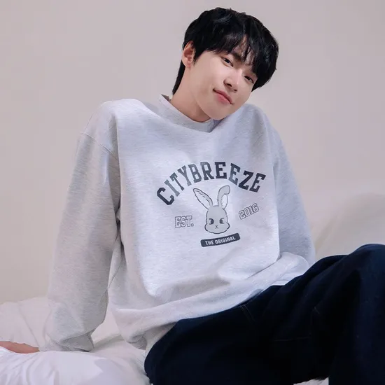 시티 스내피 그레픽 스웨트 셔츠