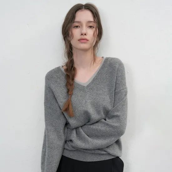 제너럴아이디어 레이어드 브이넥 니트 풀오버