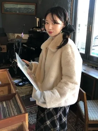 마인드브릿지 카라넥 히든버튼 퍼자켓