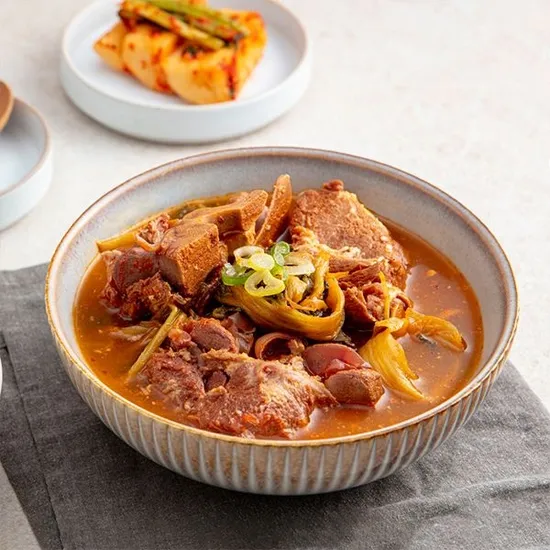 정직한우실장 살코기 가득 뼈해장국 900g 3팩