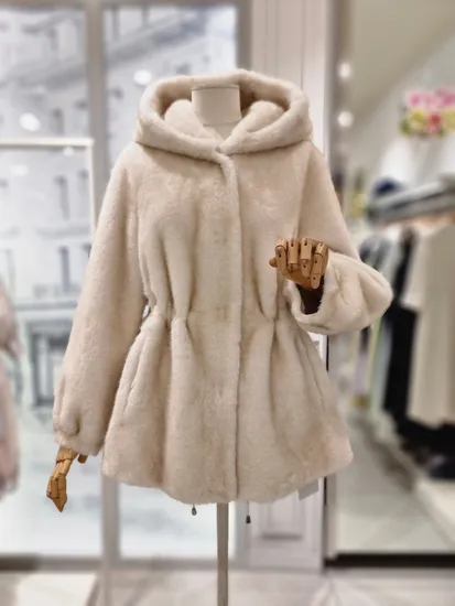 샤틴 후드넥 인조퍼코트