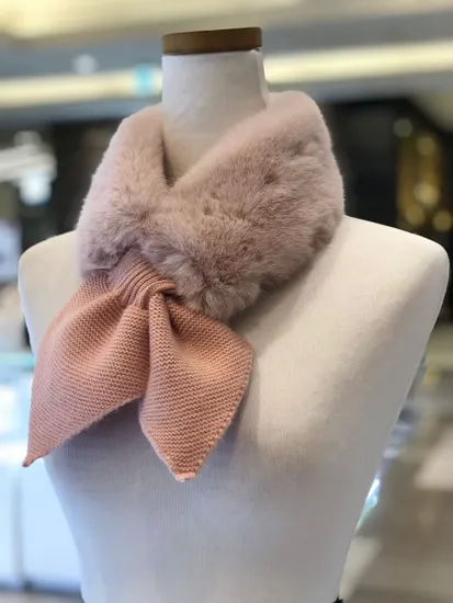 아놀드바시니스카프 쁘띠 니트 페이크퍼스카프