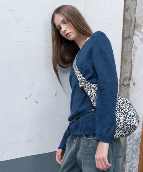 미쏘 레오파드 코듀로이 리본 숄더백