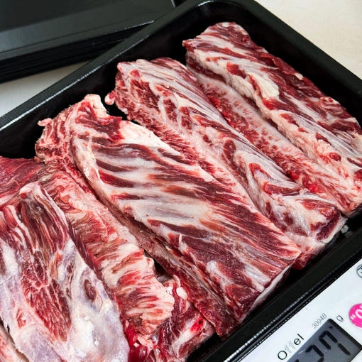 1++(9) 한우 등심 통갈비살,살치등심300g 각 (24,300원/무료)2