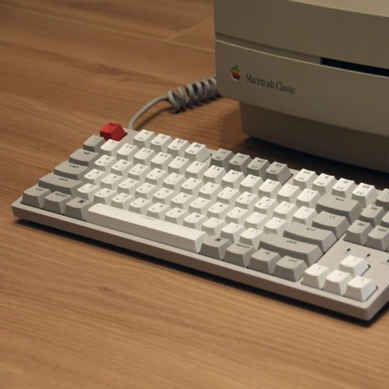 키크론 쇼케이스 / C1 PRO 레트로 유선 기계식 저소음적축 / 59,389원 (무료배송)4