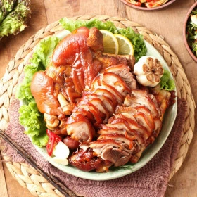 흑마늘 무뼈족발 500g x 2팩 + 새우젓 (14,900원 / 무배)9