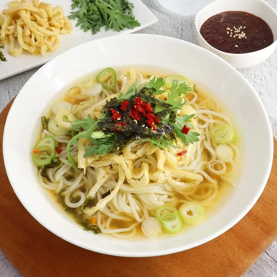 멸치맛 육수 옥천식 물쫄면 8인분 (쫄면8개+멸치맛스프 8개) (9,900원/무배)