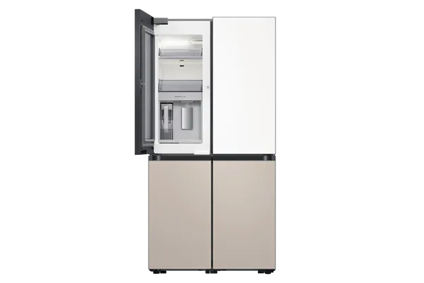 비스포크 정수기 냉장고 4도어 835L 오토 아이스 큐브 RF85B96W1AP 2,091,384원