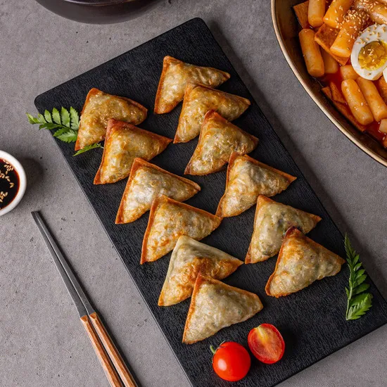 얇은피 삼각 잡채군만두 1kg x 2봉