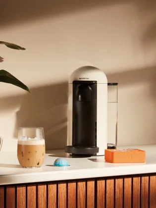 네스프레소 버츄오플러스 캡슐커피머신