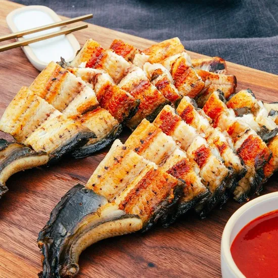 고창 풍천 민물장어 자포니카 1kg 2미 (손질 후 700g내외)