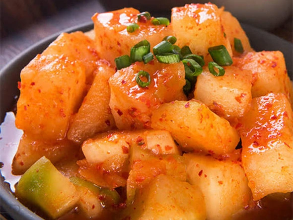 담채원 깍두기 2kg / 6,800원